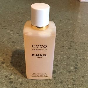 Coco Chanel Mademoiselle Foaming shower gel